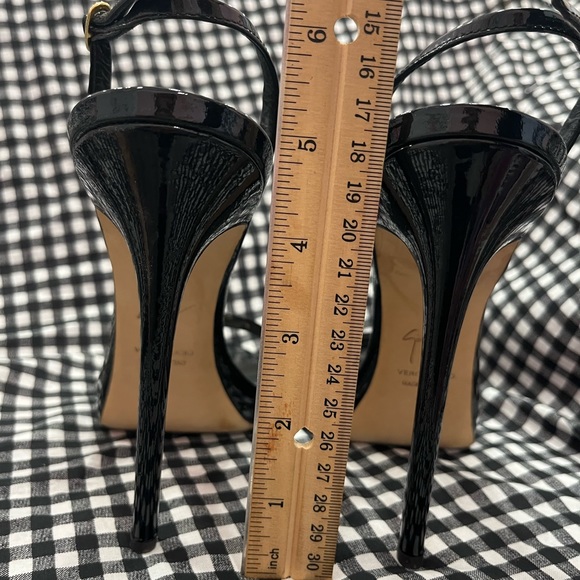 Giuseppe Zanotti Design heels.  * AUTHENTIC * Vero Cucio size 40/8.5 - Picture 2 of 6